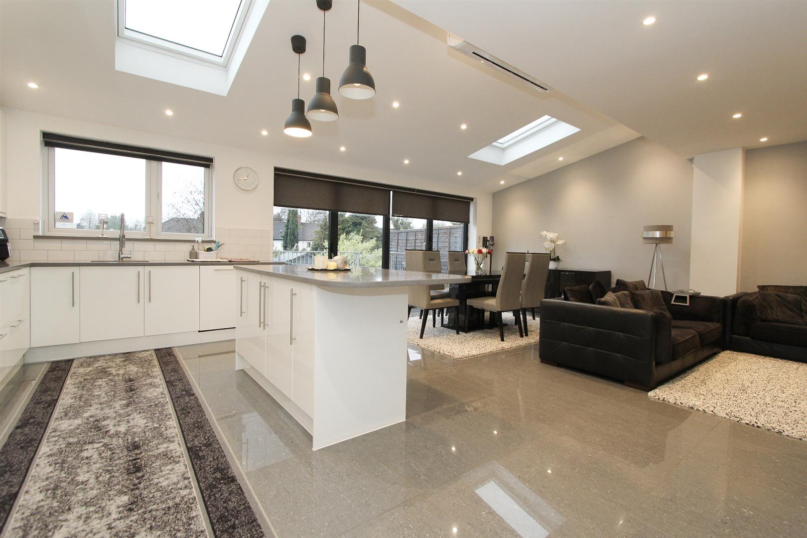 5 bed property in Demesne Road, Wallington